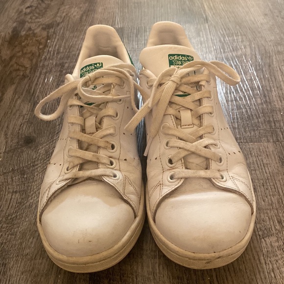 Adidas Stan Smiths - Picture 2 of 5